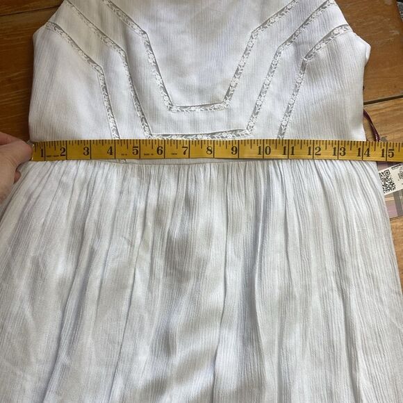 Princess Vera Wang NWT White Embroidered Sleeveless Mini Dress Sz 3 (Juniors) - Picture 9 of 9